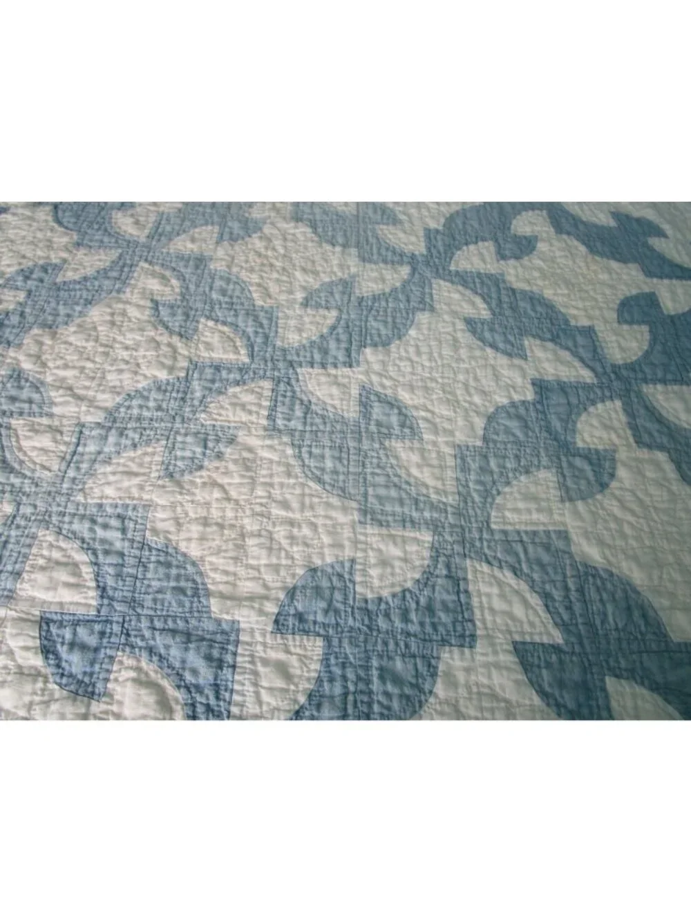 Drunkards Path Handmade Patchwork Quilt Blue White Faded Damaged Full Size